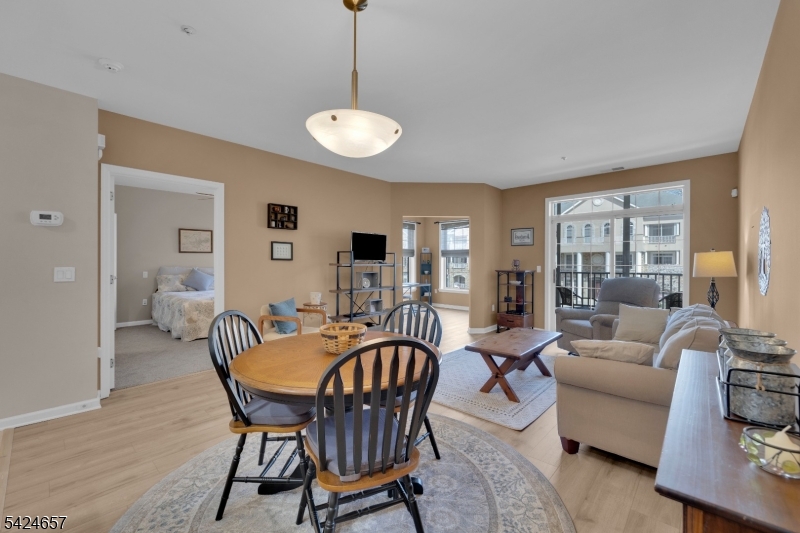 Fox Hills - Residential