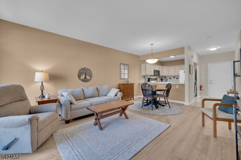 Fox Hills - Residential