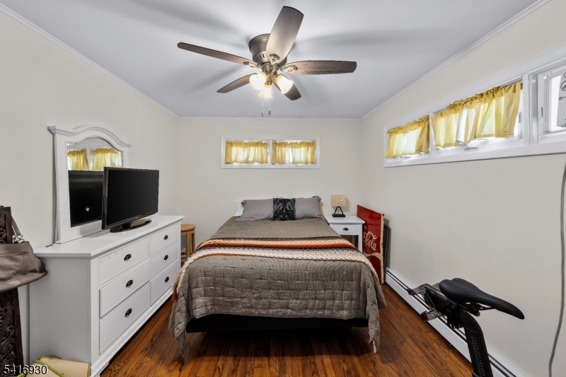 Lake Hopatcong Lakefront. - Residential