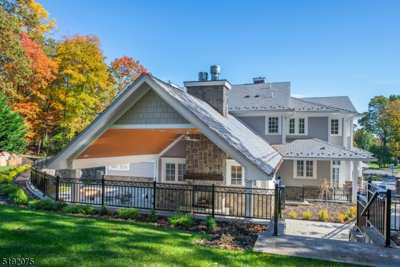 368 Hartshorn Dr