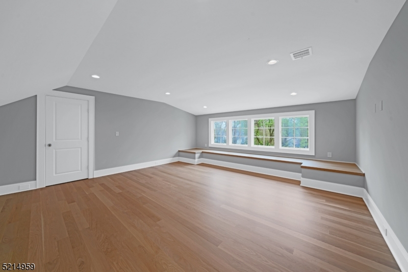 Linden Lane - Residential