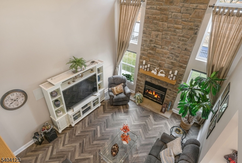 THE PEAKS - Residential