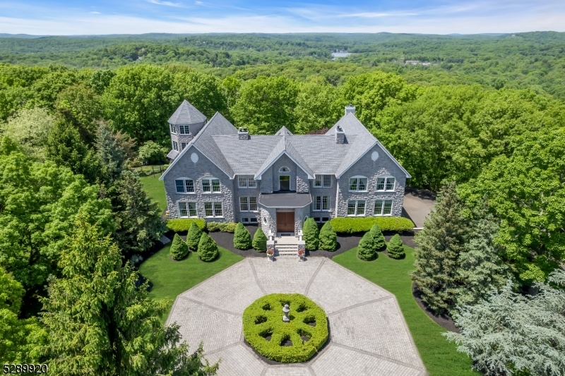 Round Hill - Residential