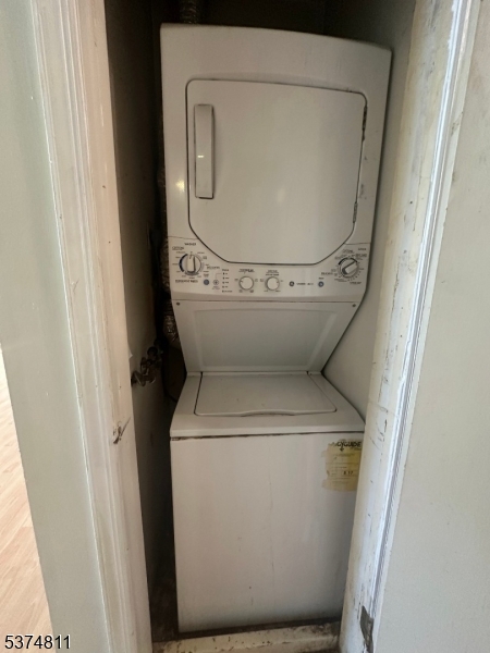 Village Green - The Hills - Residential