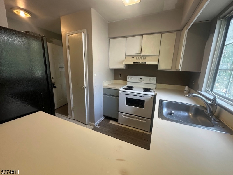 Village Green - The Hills - Residential