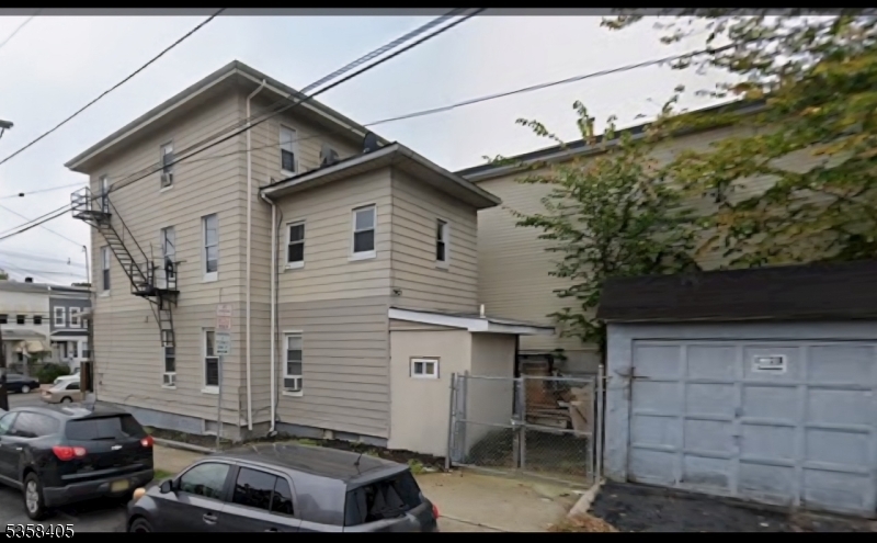 192 Summer Ave