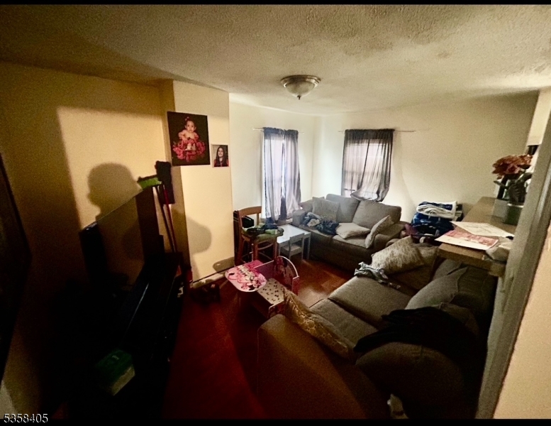 192 Summer Ave