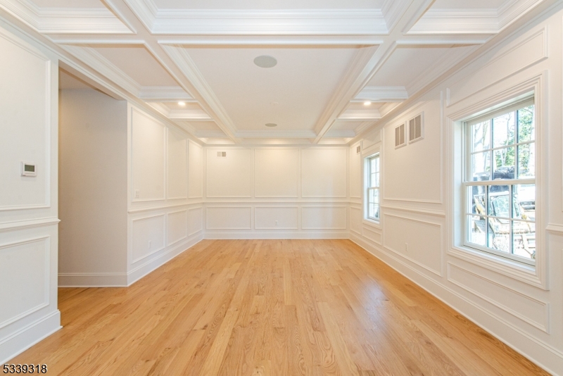 132 Rensselaer Rd