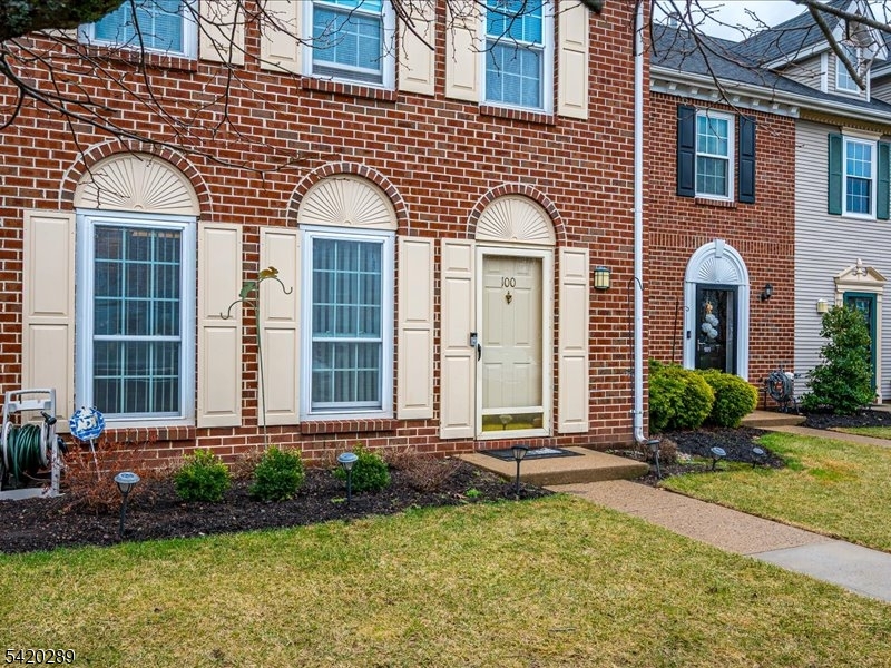 Governors Pointe 2 - Residential