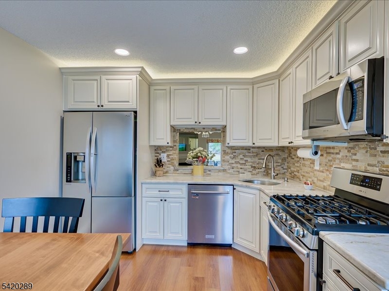 Governors Pointe 2 - Residential