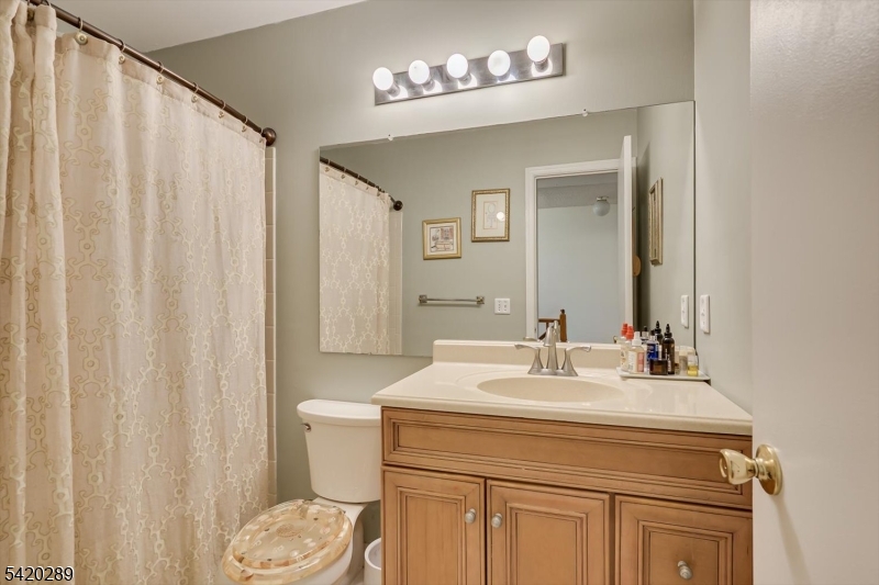 Governors Pointe 2 - Residential