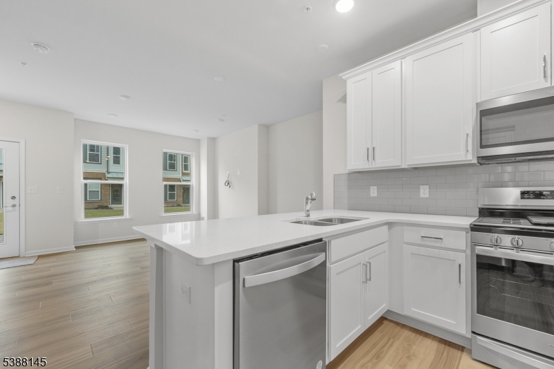 Townhomes at Vermella - Residential