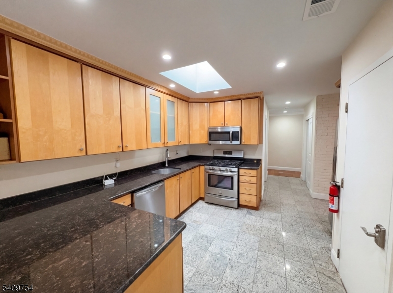 BROOK MANOR SEC 2 - Residential