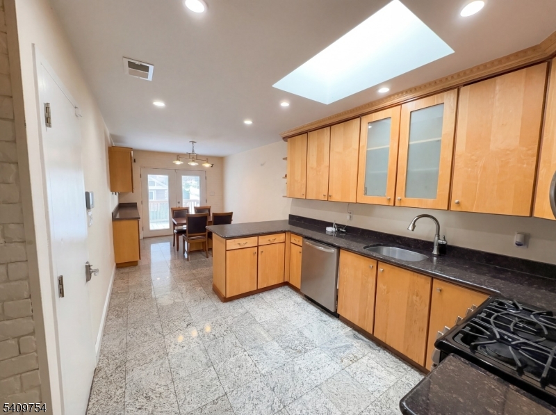 BROOK MANOR SEC 2 - Residential