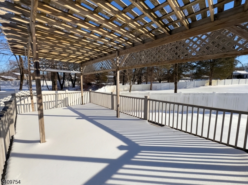 BROOK MANOR SEC 2 - Residential