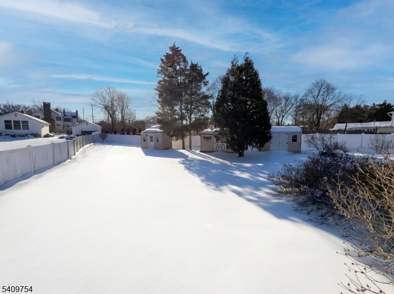 BROOK MANOR SEC 2 - Residential