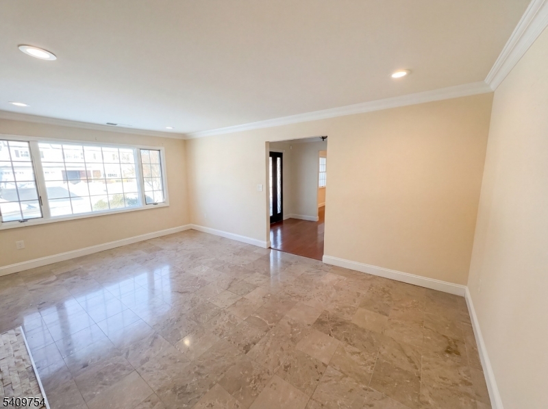 BROOK MANOR SEC 2 - Residential