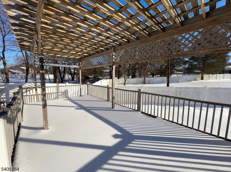 BROOK MANOR SEC 2 - Residential