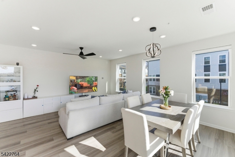 Townhomes at Vermella - Residential