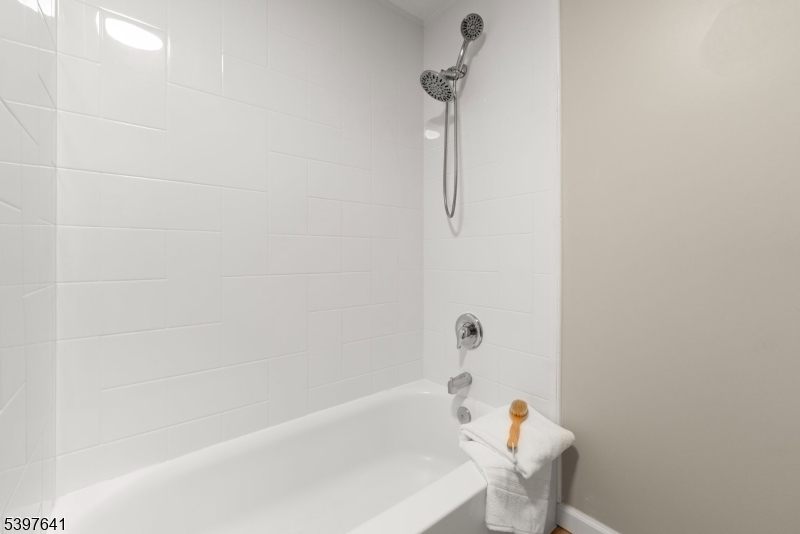 downtown - Residential Lease