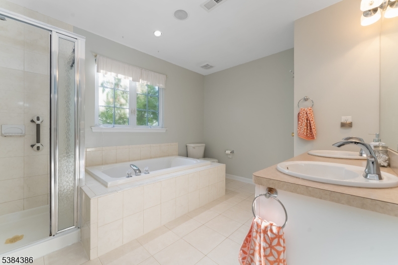 FAIRWAY GREENS - Residential