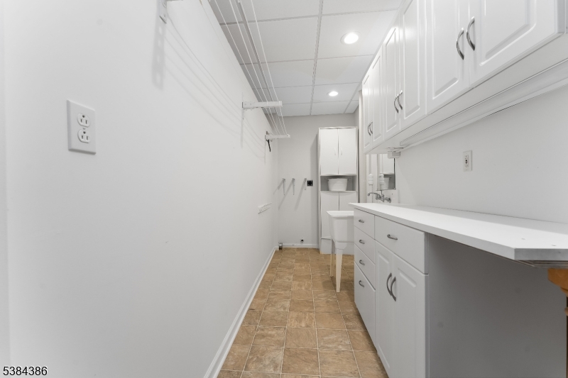 FAIRWAY GREENS - Residential