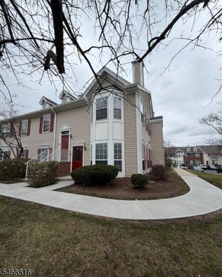 32 COLUMBUS DR, FRANKLIN PARK, NJ 08823 - Image bdd6a5eab2e8536d18bf12d87d201f1a/3483586278
