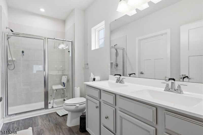 Mansfield Meadows - Residential