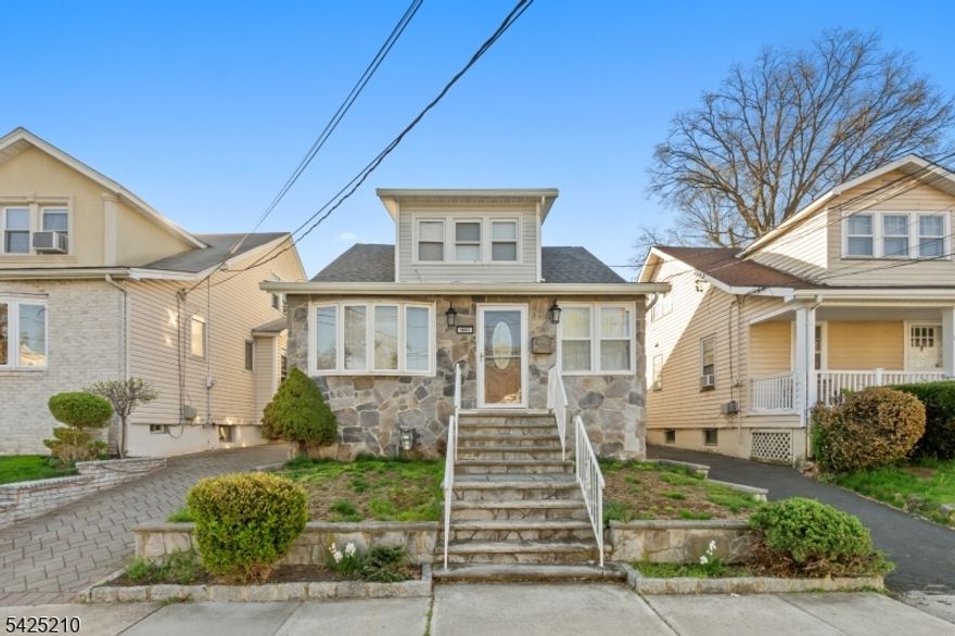 Beautiful Cape Cod"style home located in Union, featuring an updated bathroom and a move-in ready interior. A perfect blend of charm and modern comfort, ideal for immediate occupancy.