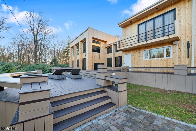 Llewellyn Park - Residential