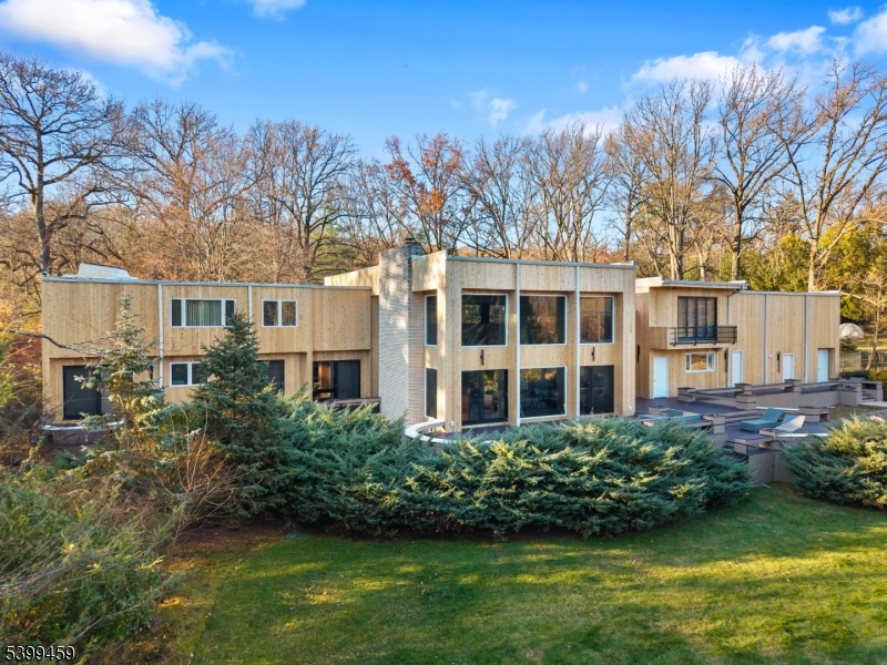 Llewellyn Park - Residential