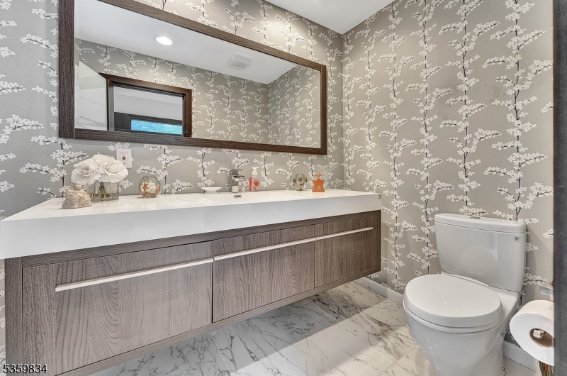 Llewellyn Park - Residential