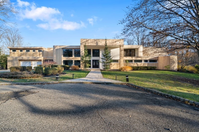 Llewellyn Park - Residential