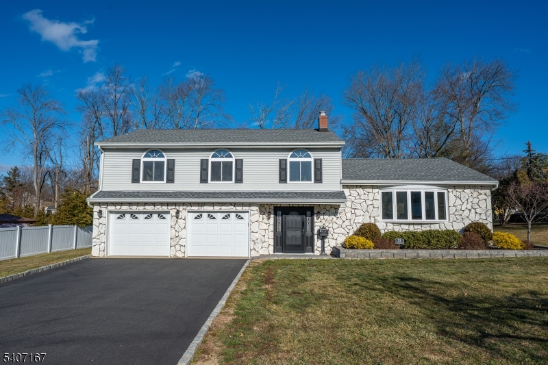 51 Carlisle Rd
