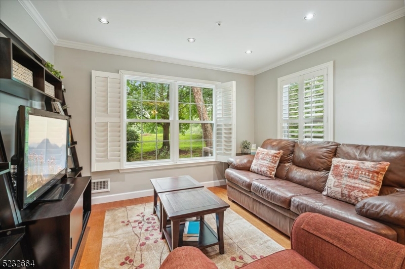 Spring Ridge - Residential