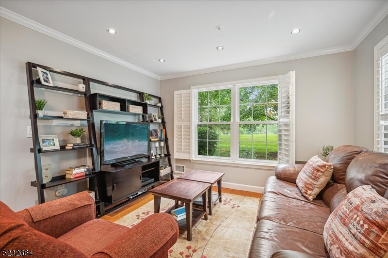 Spring Ridge - Residential