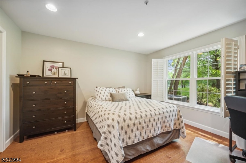 Spring Ridge - Residential