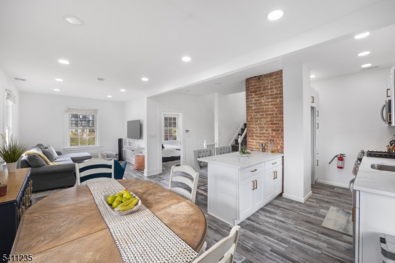 Brookdale - Commercial Sale