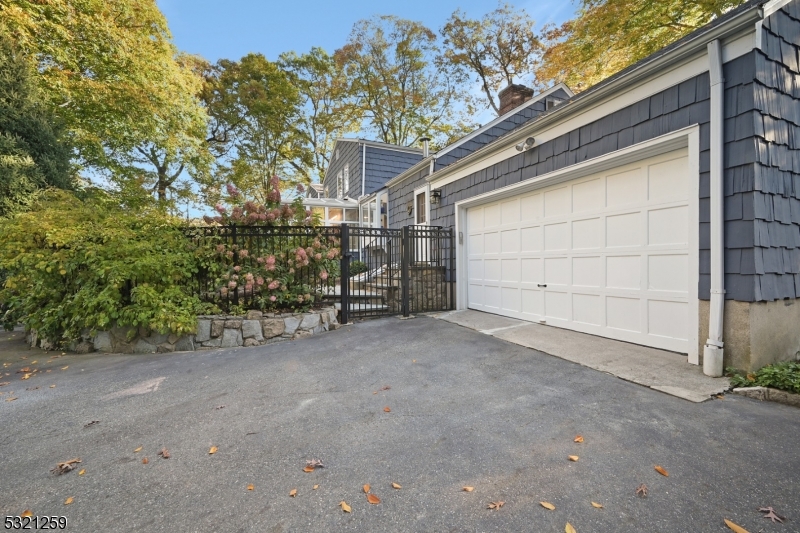 Hill Section - Residential