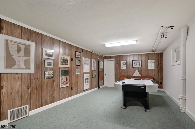 Hill Section - Residential