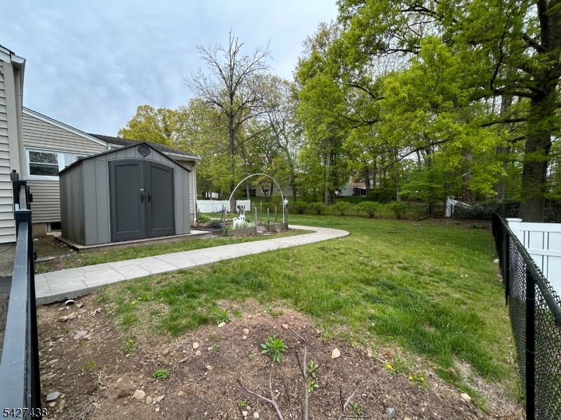 Lake Hiawatha - Residential