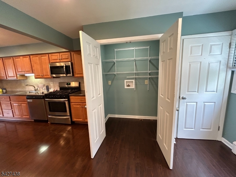 Lake Hiawatha - Residential