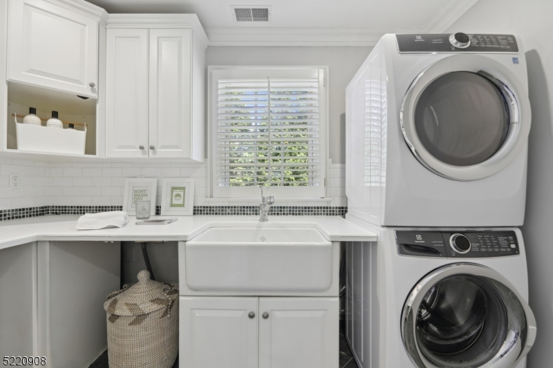 Old Short Hills - Residential