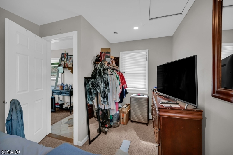 Upper Greenwood Lake - Residential