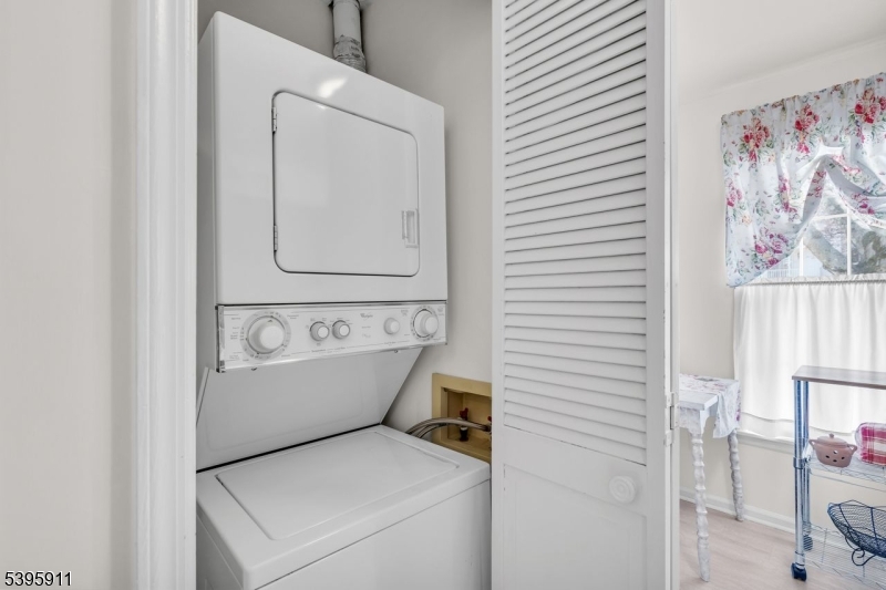 Spring Ridge - Residential