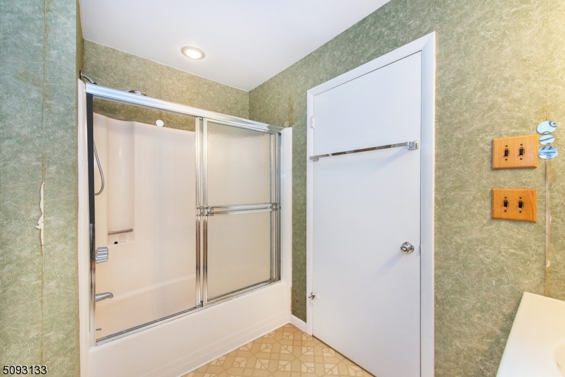 Indian Lake - Residential Lease