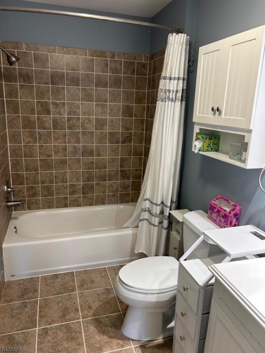 Whitehouse Village - Residential