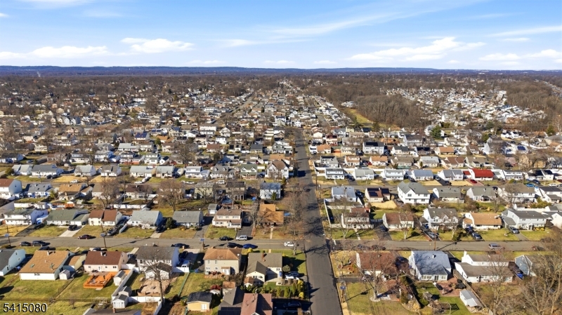 Lincoln Mannor - Residential
