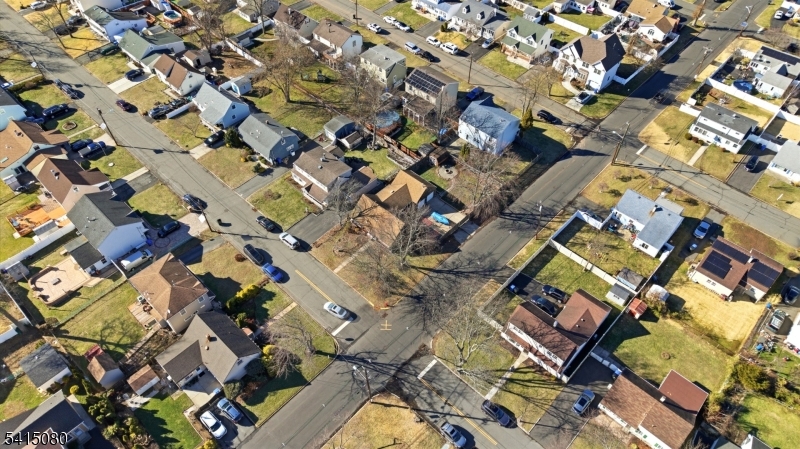 Lincoln Mannor - Residential