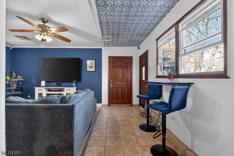 Lincoln Mannor - Residential